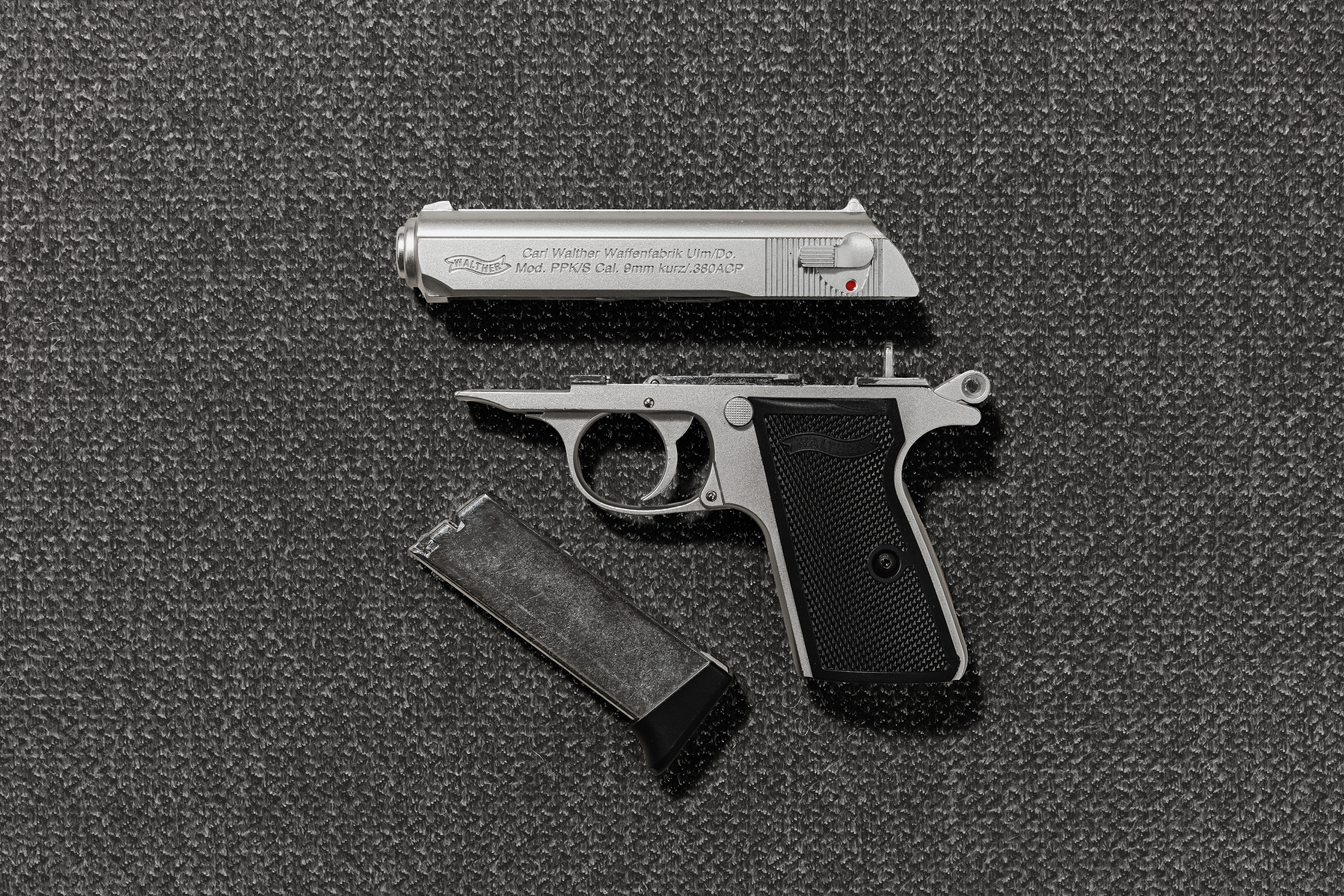 B08