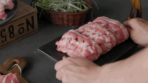 __gif3-ezgif.com-resize.gif