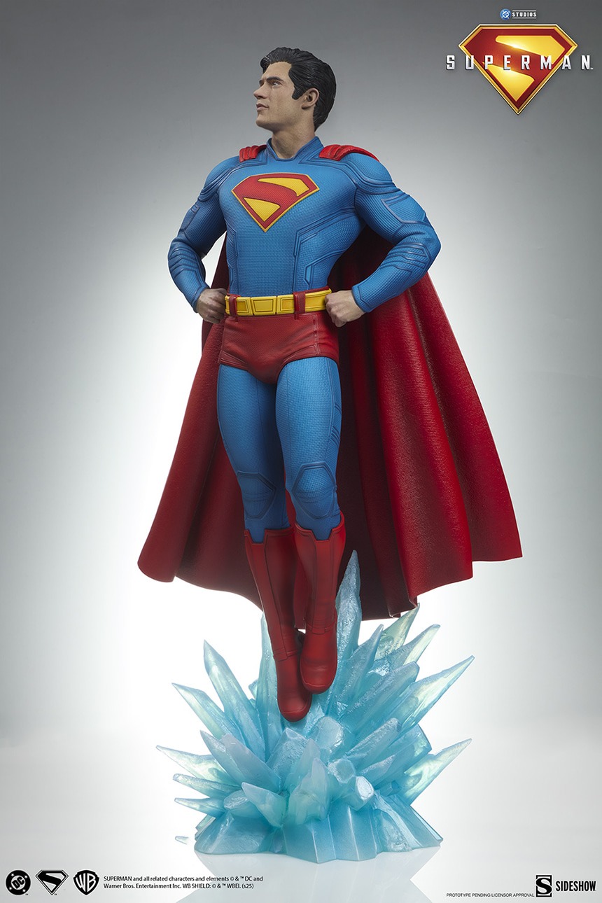 imgi_21_sideshow-collectibles-dc-comics-superman-premium-format-figure-gallery-68715a7b83f2a.jpg