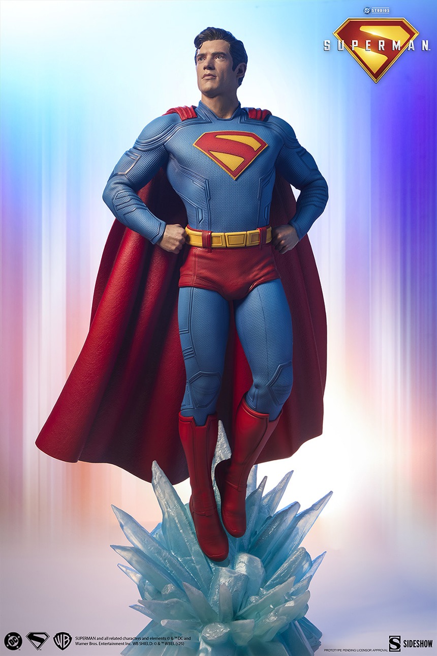 imgi_17_sideshow-collectibles-dc-comics-superman-premium-format-figure-gallery-68715a7874e0f.jpg
