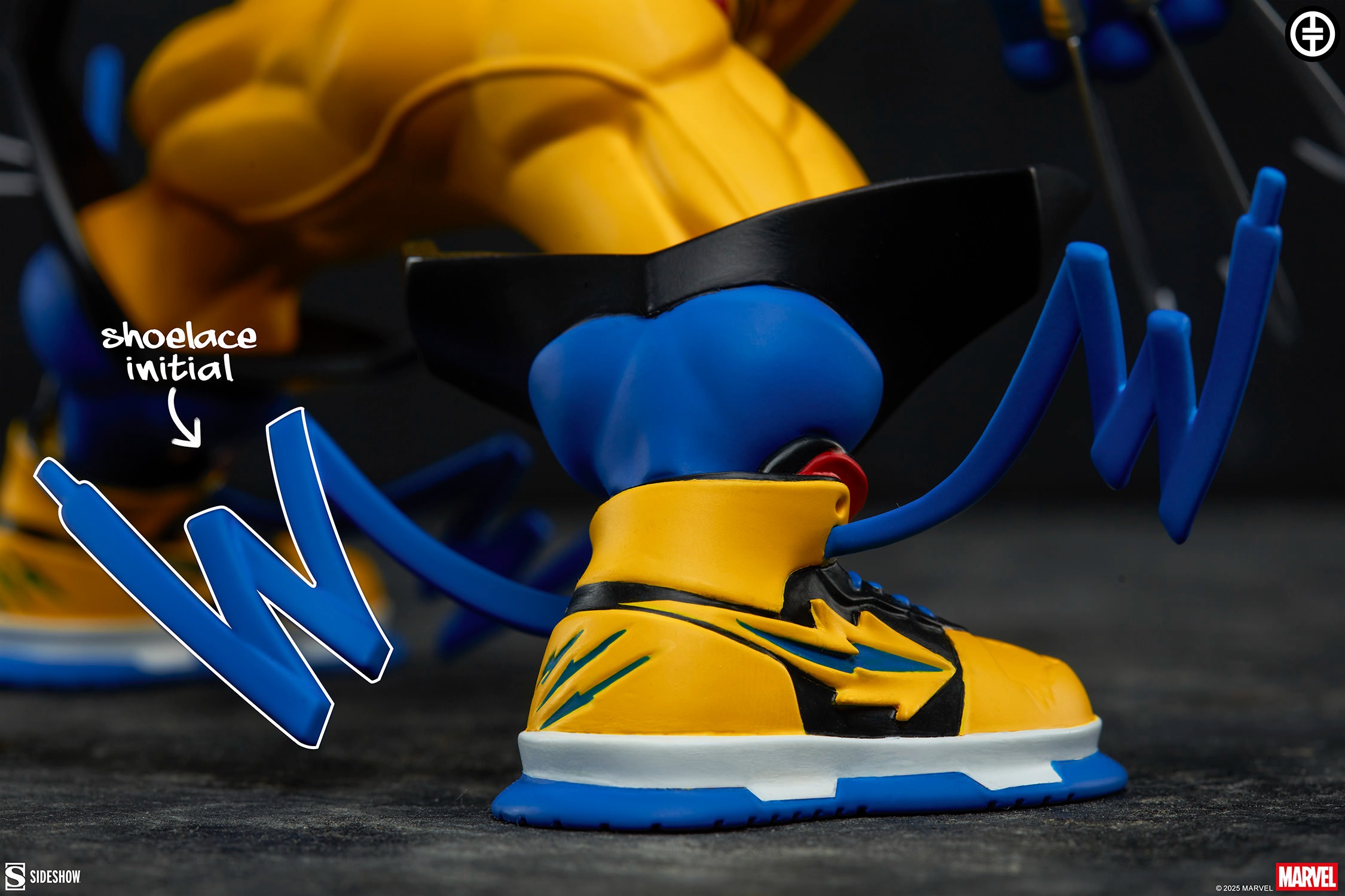 imgi_121_sideshow-collectibles-marvel-wolverine-designer-collectible-statue-gallery-68c2f642e477c.jpeg