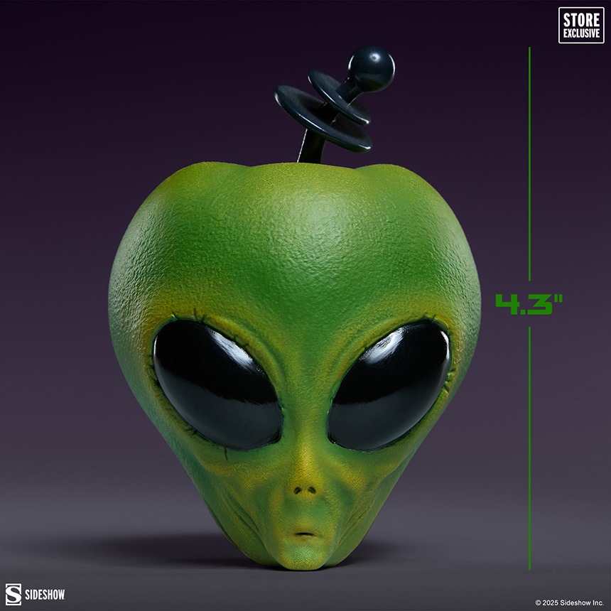 imgi_18_sideshow-collectibles-sideshow-originals-alien-apple-green-variant-replica-gallery-68f9044b003d0.jpg