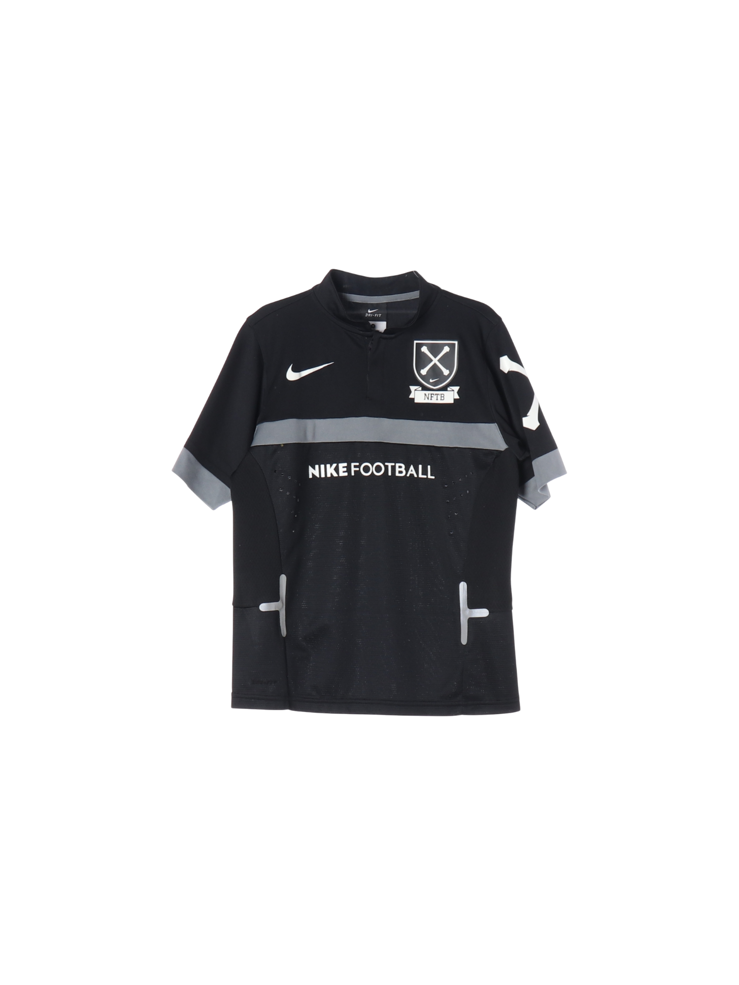 나이키 단추 블랙 티셔츠 140cm 0