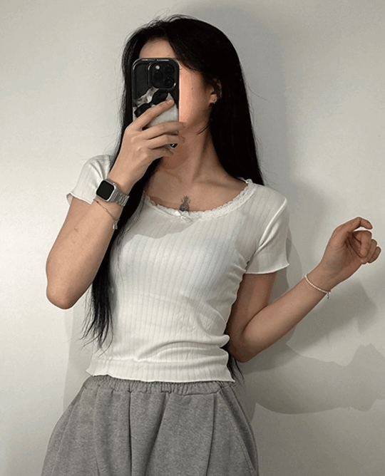 250312_gif_레이스넥 리본 포인트 골지 반팔 티.gif