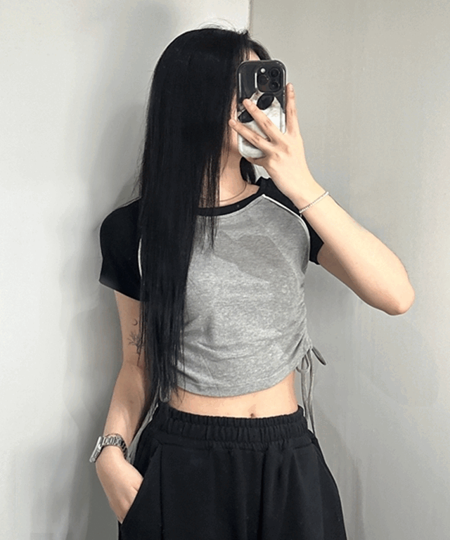 250401_gif_옆 셔링 나그랑 배색 크롭 반팔 티셔츠.gif