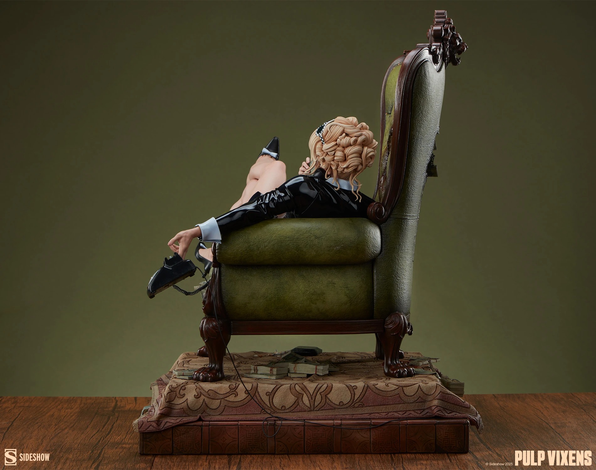 imgi_42_sideshow-collectibles-sideshow-originals-pulp-vixens-killer-return-premium-format-figure-gallery-6870318b116bf.jpg