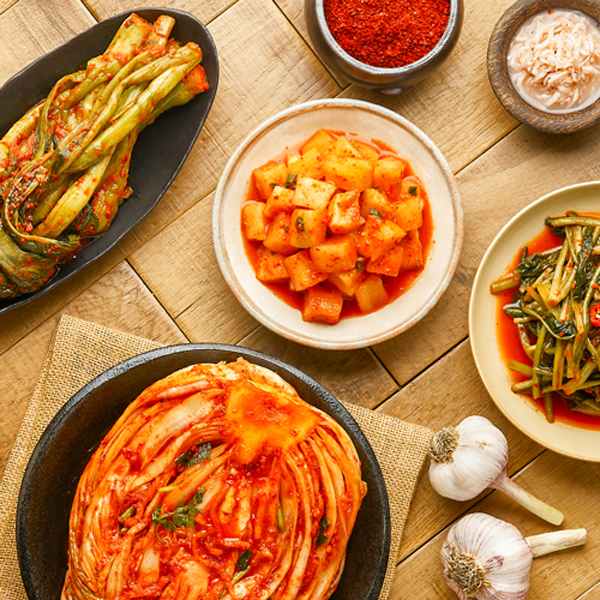[예가] 40년 전통 전라도식 김치 동치미 2kg 외 8종