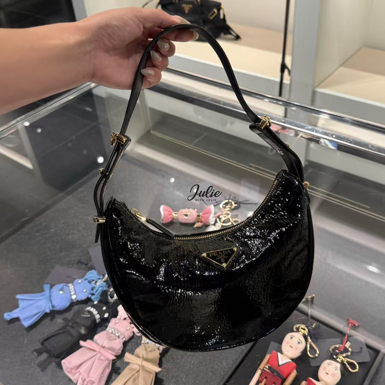 [PRADA] 프라다 아르케 나플락 페이턴트 가죽 숄더백 1BC194