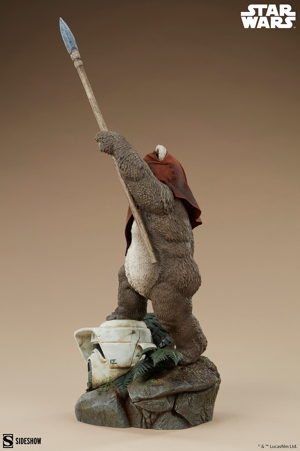 imgi_36_sideshow-collectibles-star-wars-wicket-premium-format-figure-gallery-68801514c43c2.jpg
