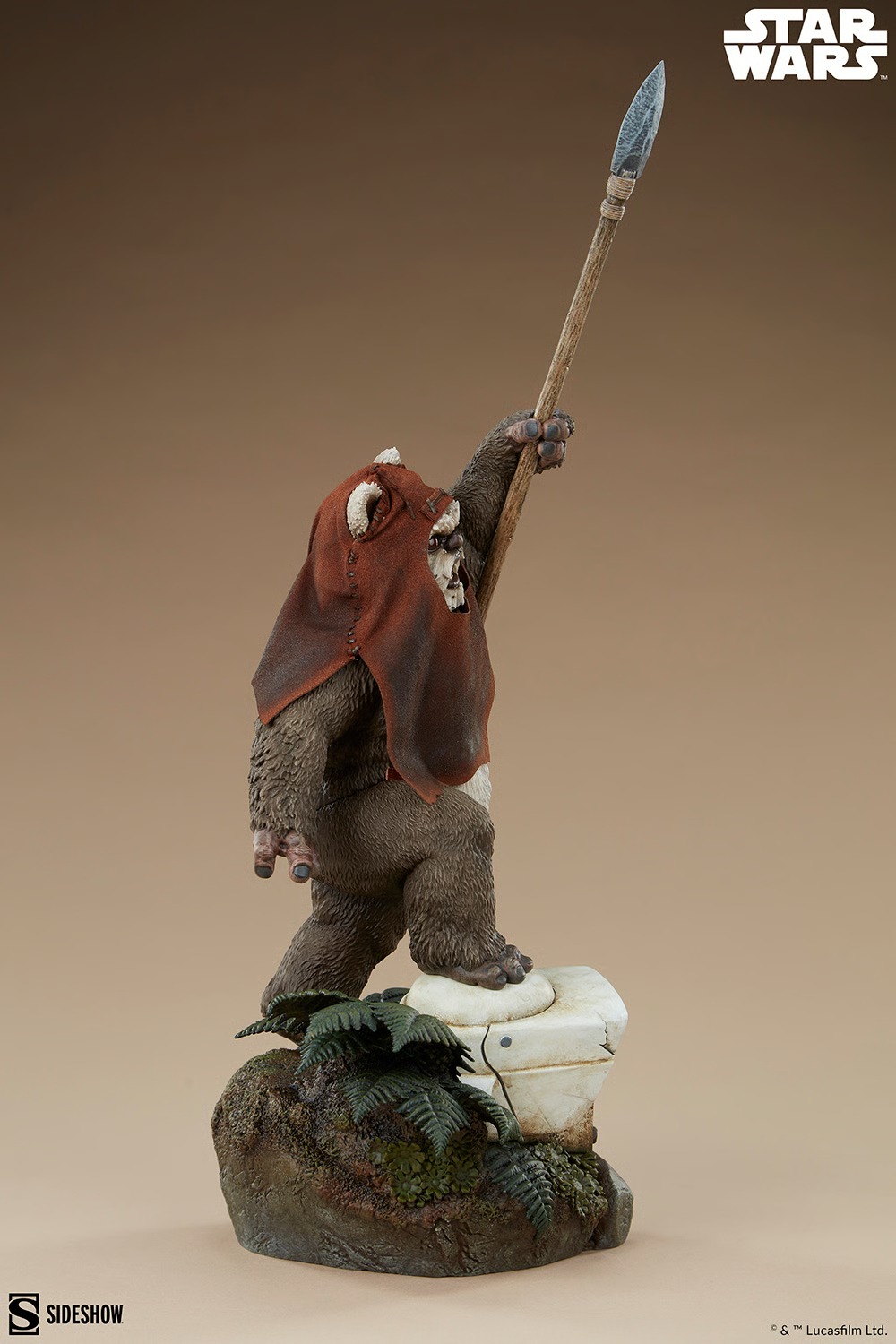 imgi_38_sideshow-collectibles-star-wars-wicket-premium-format-figure-gallery-6880151579a07.jpg