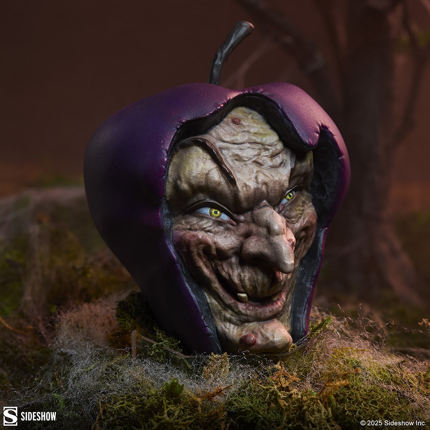 imgi_18_sideshow-collectibles-sideshow-originals-witch-apple-replica-gallery-68f7f52086f86.jpg