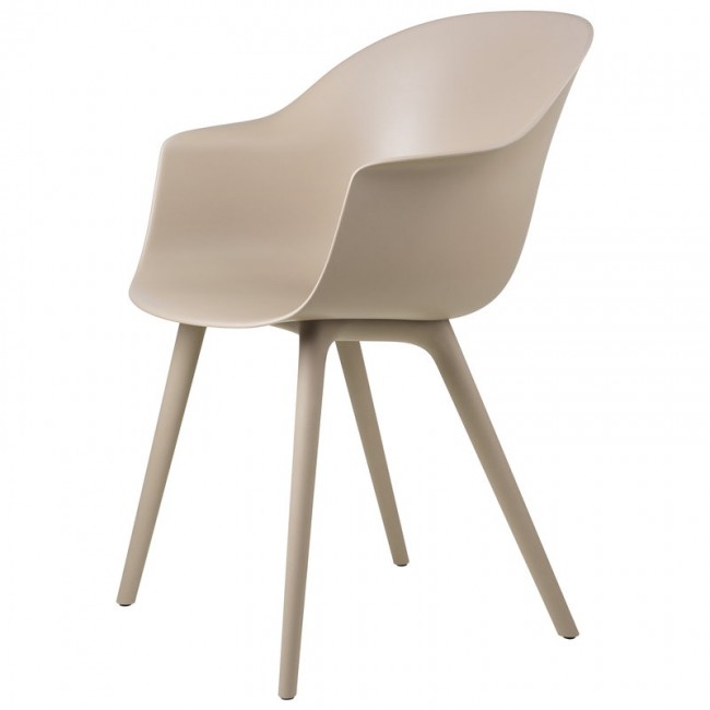 GUBI 구비 Bat 아웃도어 다이닝 의자 new beige GB10078588