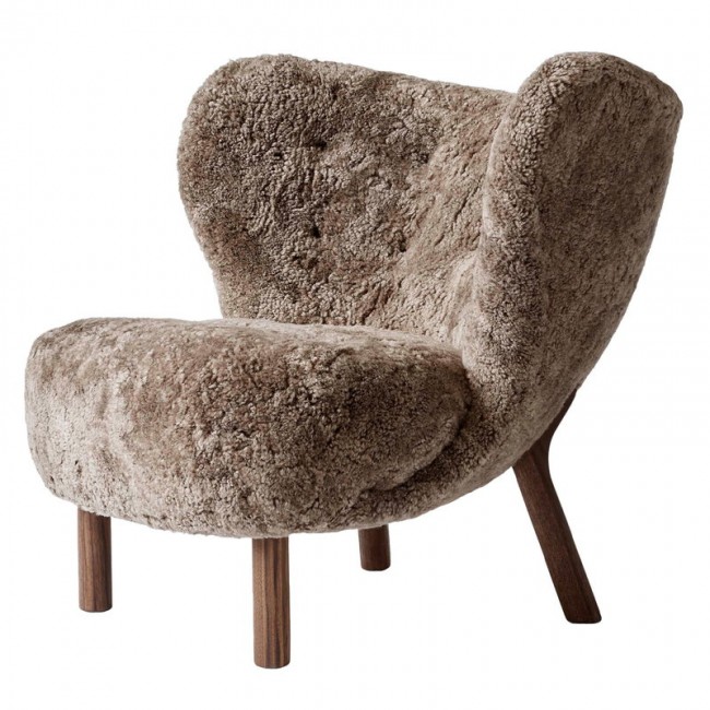 &TRADITION 앤트레디션 Little Petra lounge 의자 Sahara sheepskin - walnut TR69113208