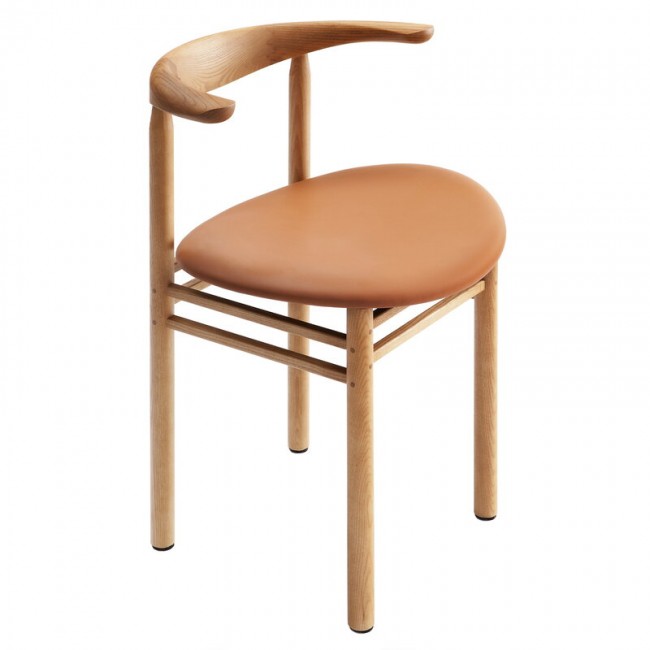 Nikari Linea RMT3 의자 oak stained ash - 코냑 leather NI-RMT3-AO-L1-33004