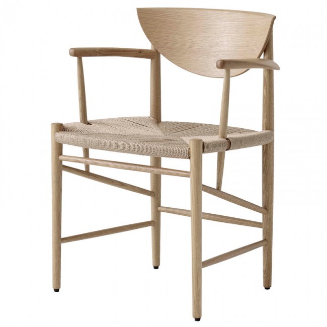 &TRADITION 앤트레디션 Drawn HM4 의자 화이트 oiled oak TR14040092