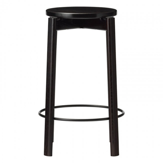 MENU Passage 카운터 스툴 65 cm 다크 래커 oak MENU Passage counter stool  65 cm  dark lacquered oak 01754