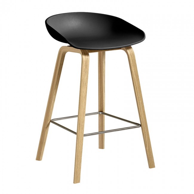 HAY 헤이 About A 스톨 AAS32 Eco 65 cm 래커 oak - 블랙 HAAAS32-ECO-64-B-WBLO