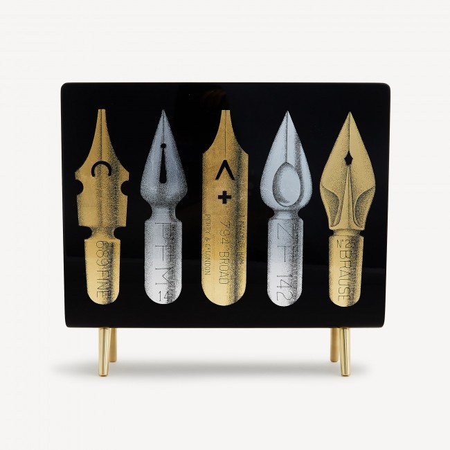 포르나세티 Magazine rack Pennini Fornasetti Magazine rack Pennini 00239