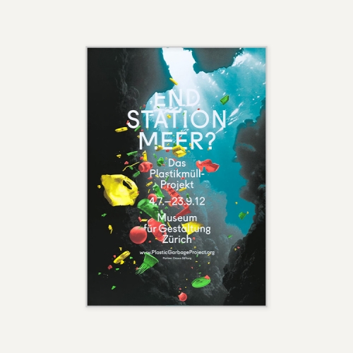 그릿시즌 End Station Sea? - The Plastic Garbage Project (액자포함, 90x128)
