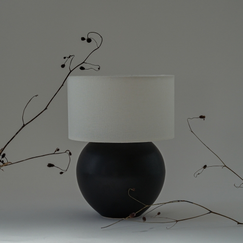 고리스튜디오 MOON JAR TABLE LAMP - deep black