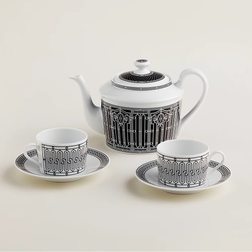 에르메스 H Deco gift set of a 티포트 6 persons and 2 tea cups and 소서 Hermes H Deco gift set of a teapot 6 persons and 2 tea cups and saucers 00187