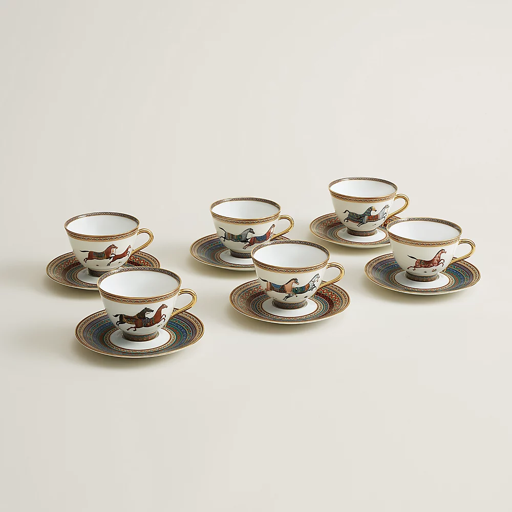 에르메스 Set of 6 tea cups and 소서 Cheval D’오리엔트 Hermes Set of 6 tea cups and saucers Cheval d’Orient 00165