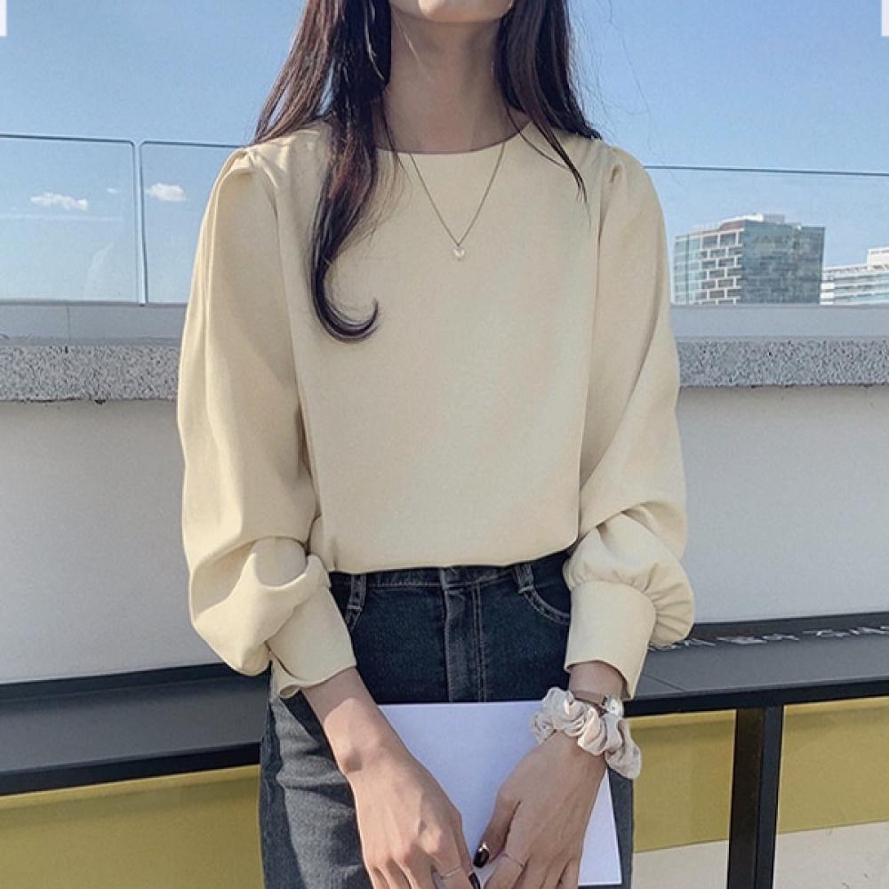 여성 퍼프소매 라운드넥 블라우스 오피스 하객룩