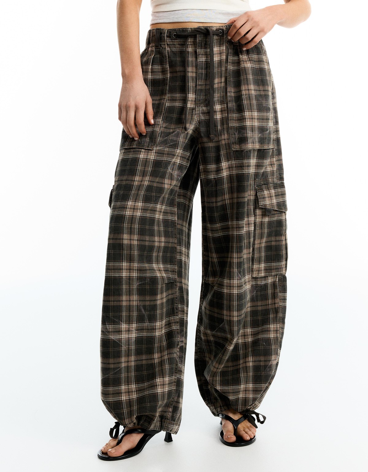 버쉬카 체크 카고 파라슈트 와이드 팬츠 3265/235 BROWN