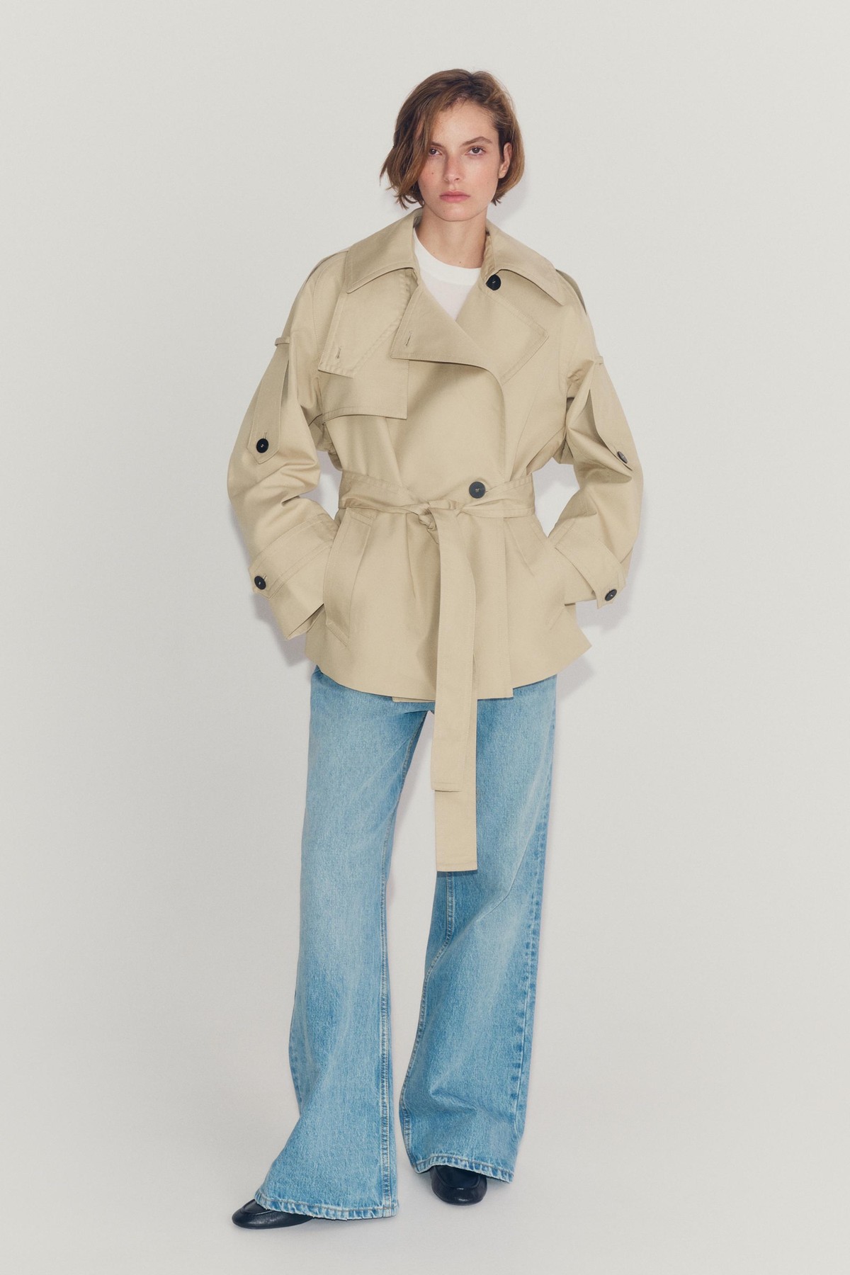 자라 발수 테크니컬 숏 트렌치코트 0518/240/721 LIGHT BEIGE