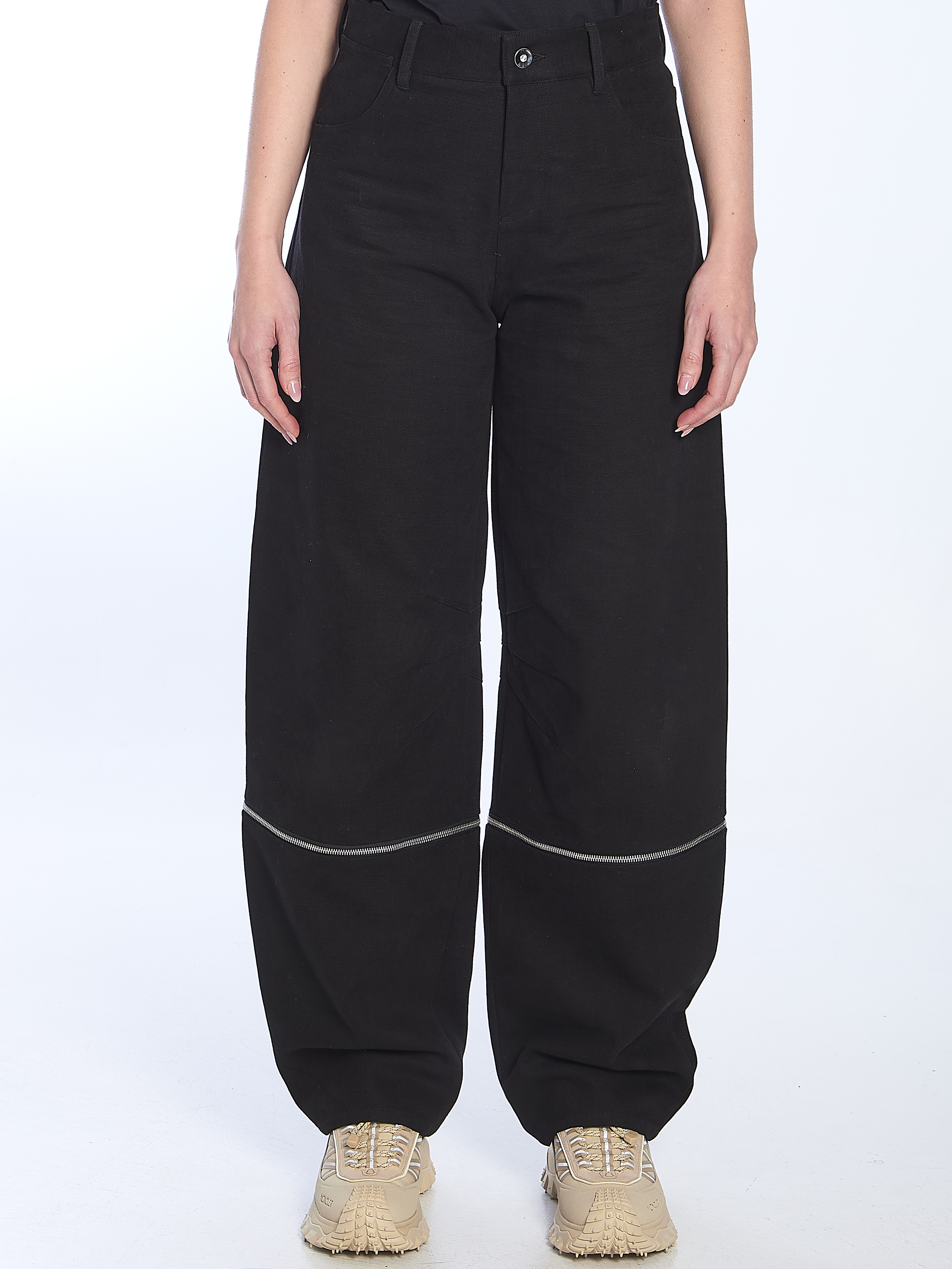 몽클레르 일라우 스미스 Baggy 캐주얼 팬츠 여성 블랙 24FW 2A0001M5014999