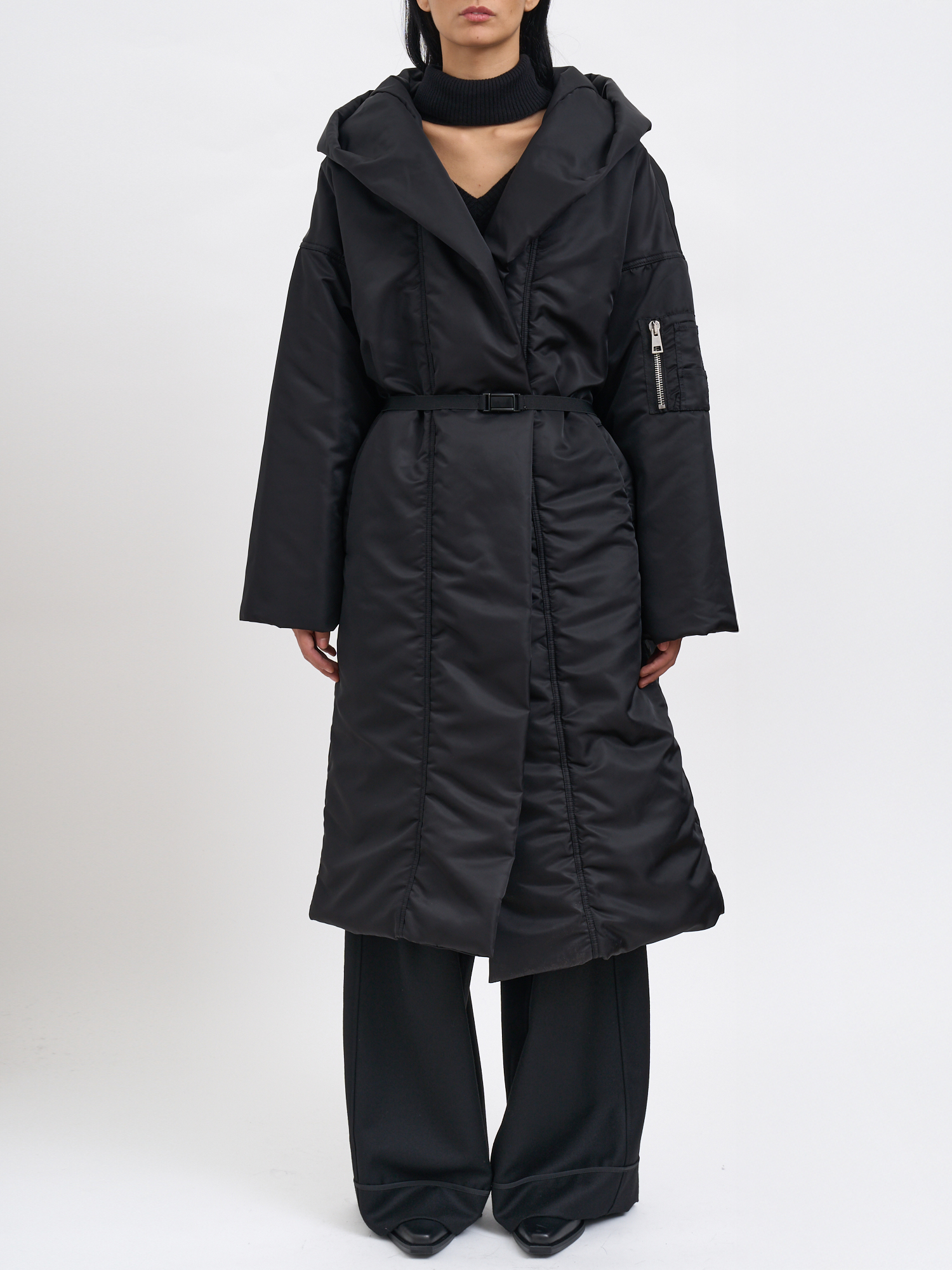 안드레아 아아콥 ANDREA YA AQOV 자켓 여성 블랙 25FW M25WAVI03NYLONBLACK