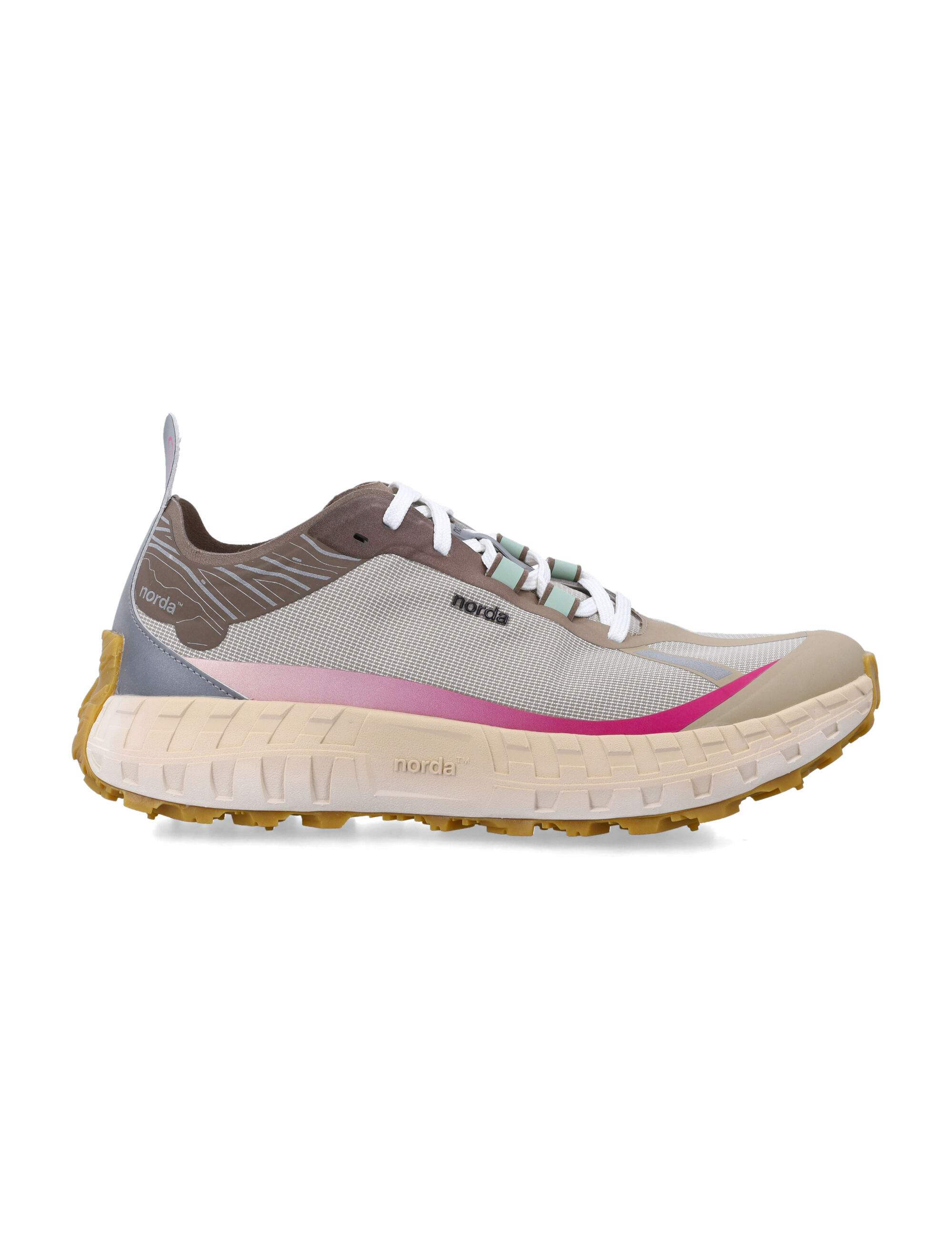 놀다 룬 001A Ultra Distance shoe 아웃도어 스니커즈 멀티 26SS 001AMSKY