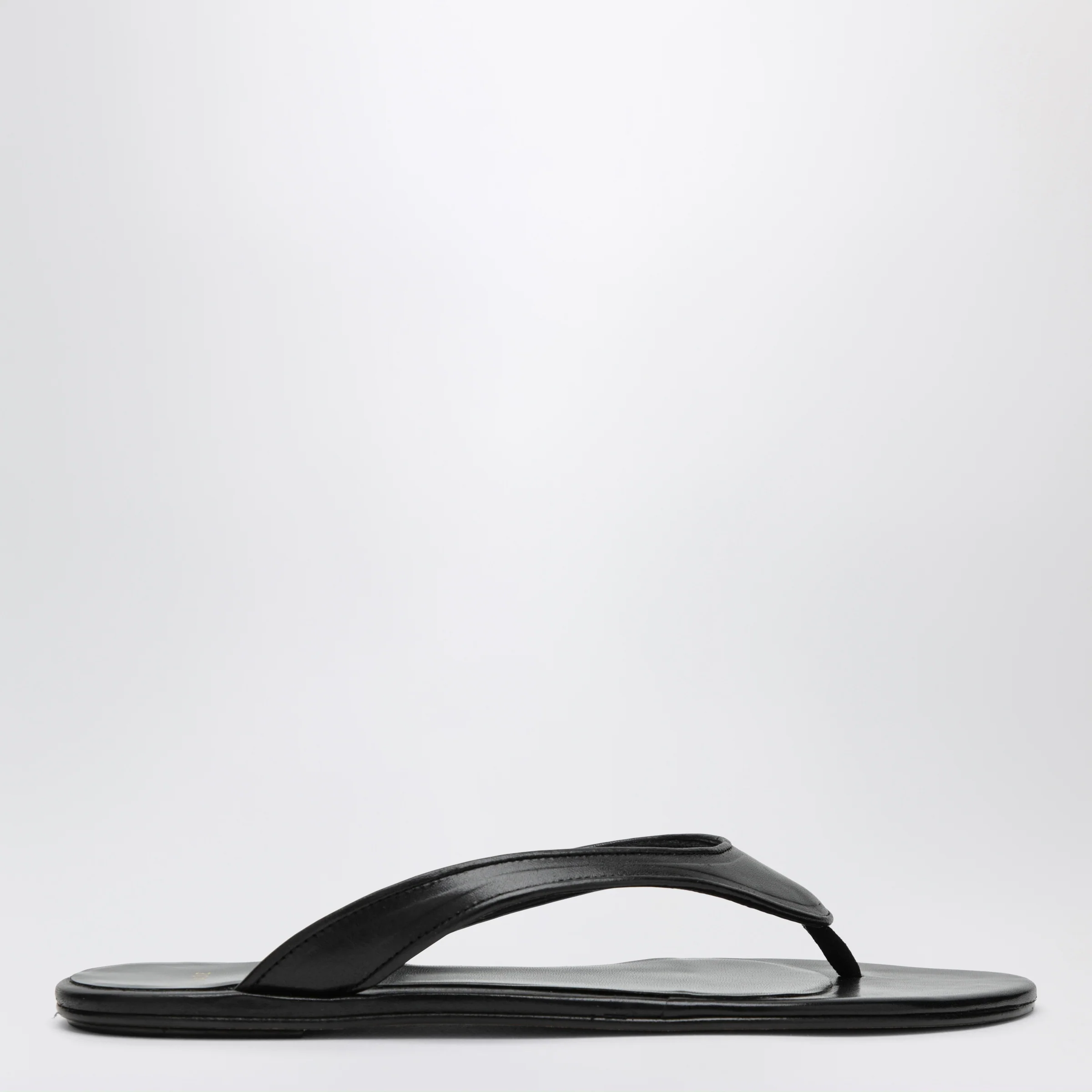 주데 Rue 플랫 샌들 여성 블랙 26SS SS26FO002CL014BK001