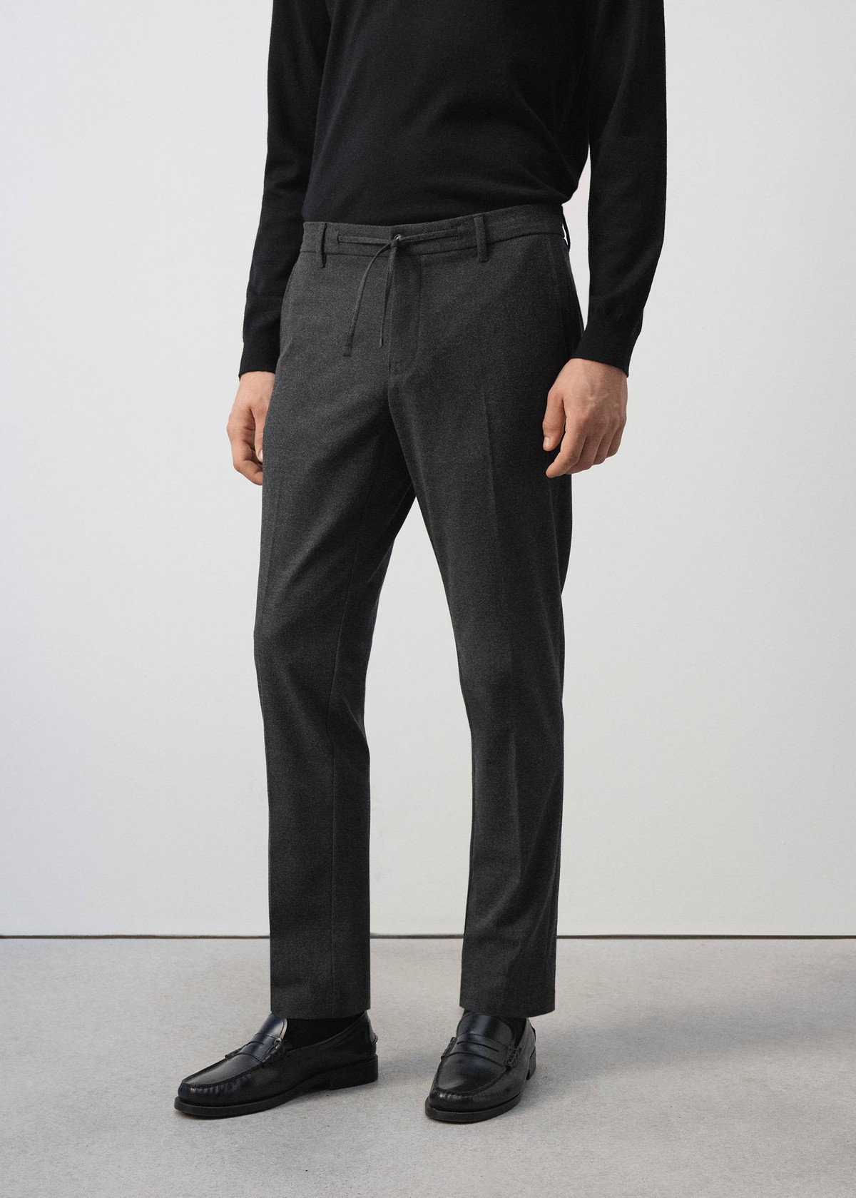 망고 슬림핏 드로스트링 슬랙스 37017903_96 GRIS OSCURO VIGORE