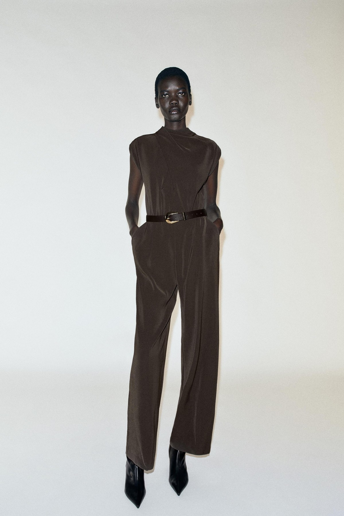 자라 하이넥 민소매 벨트 점프수트 2157/234/507 DARK KHAKI