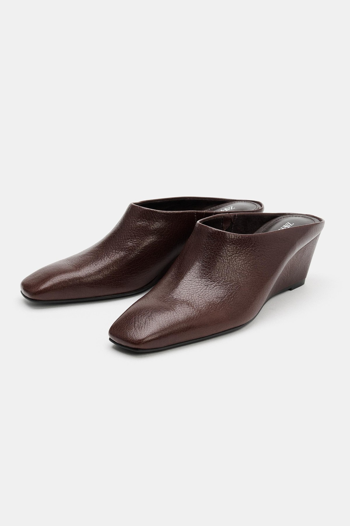 자라 레더 스퀘어토 웨지 뮬 1217/810/700 BROWN