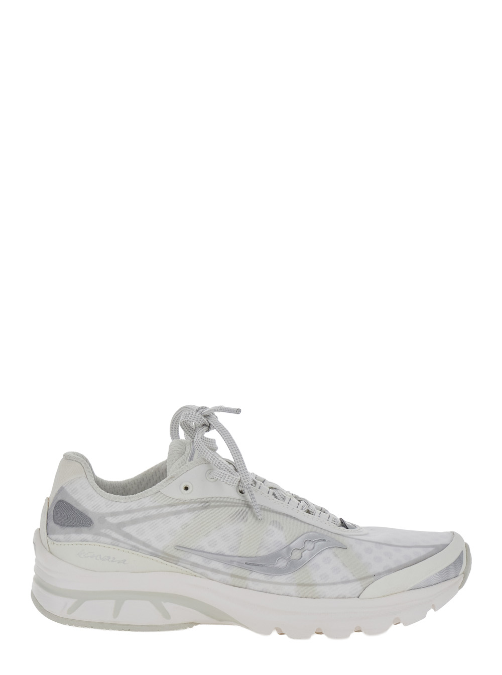 써코니 KINVARA 1 side logo tech fabric unisex 스포츠 스니커즈 남성 화이트 26FW S1016501003
