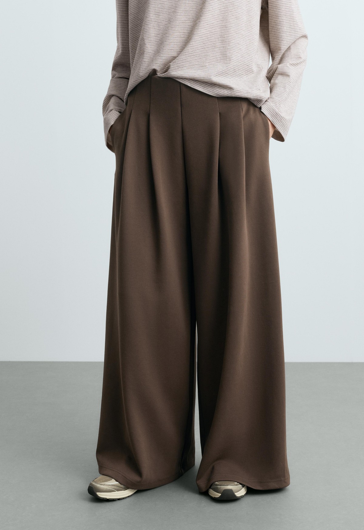 오이쇼 피케 코튼 플리츠 와이드 팬츠 5697/935/753 BROWN