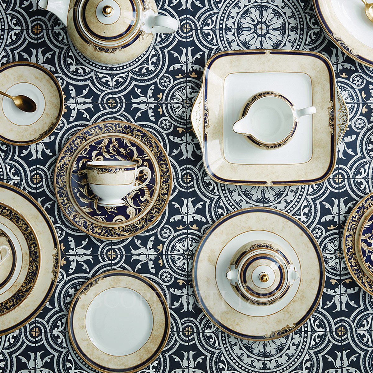 웨지우드 Wedgwood Cornucopia Bread Plate 50135801008 2/2