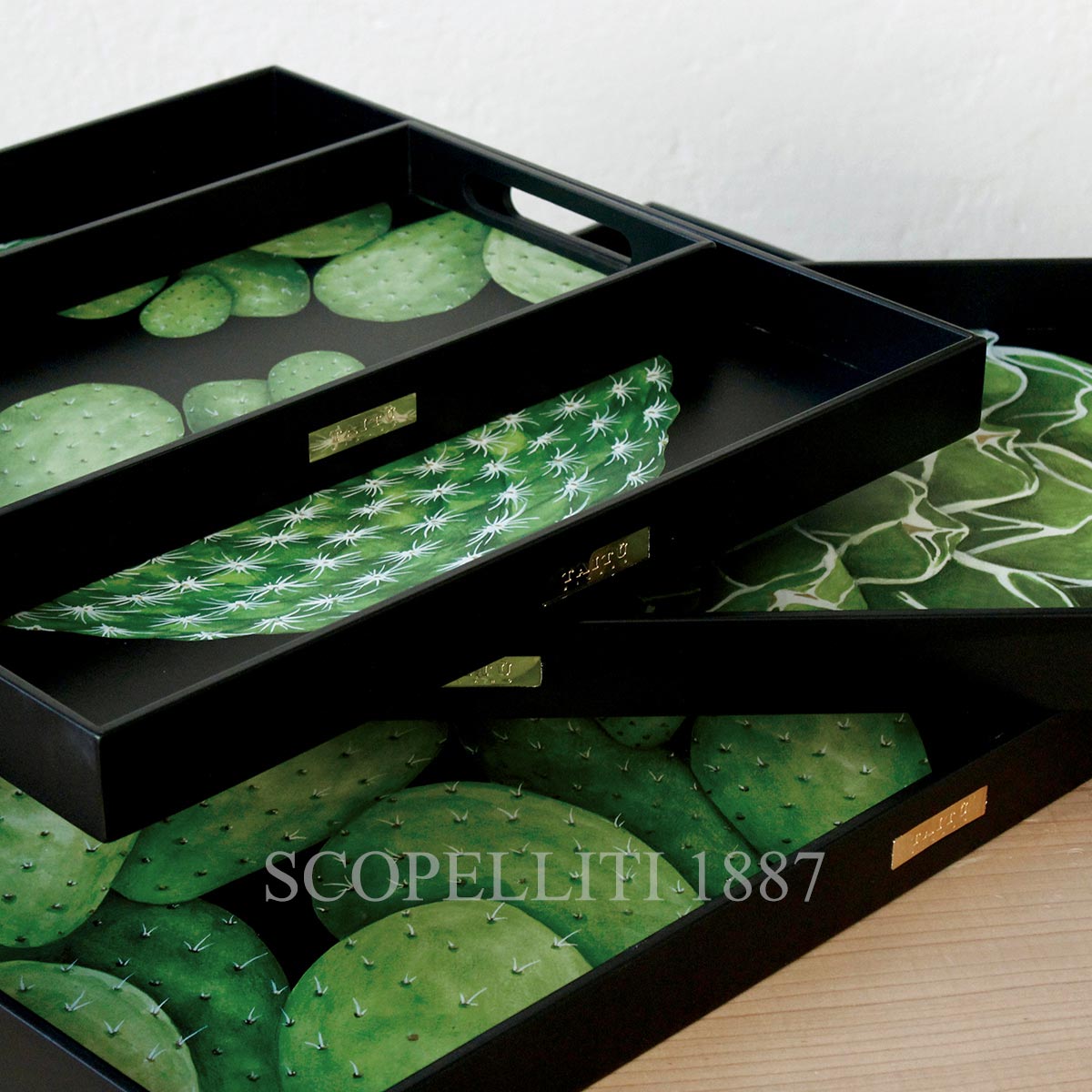 타이투 밀라노 Taitù Cactus Square Tray 45x45 2001-09-06 2/3