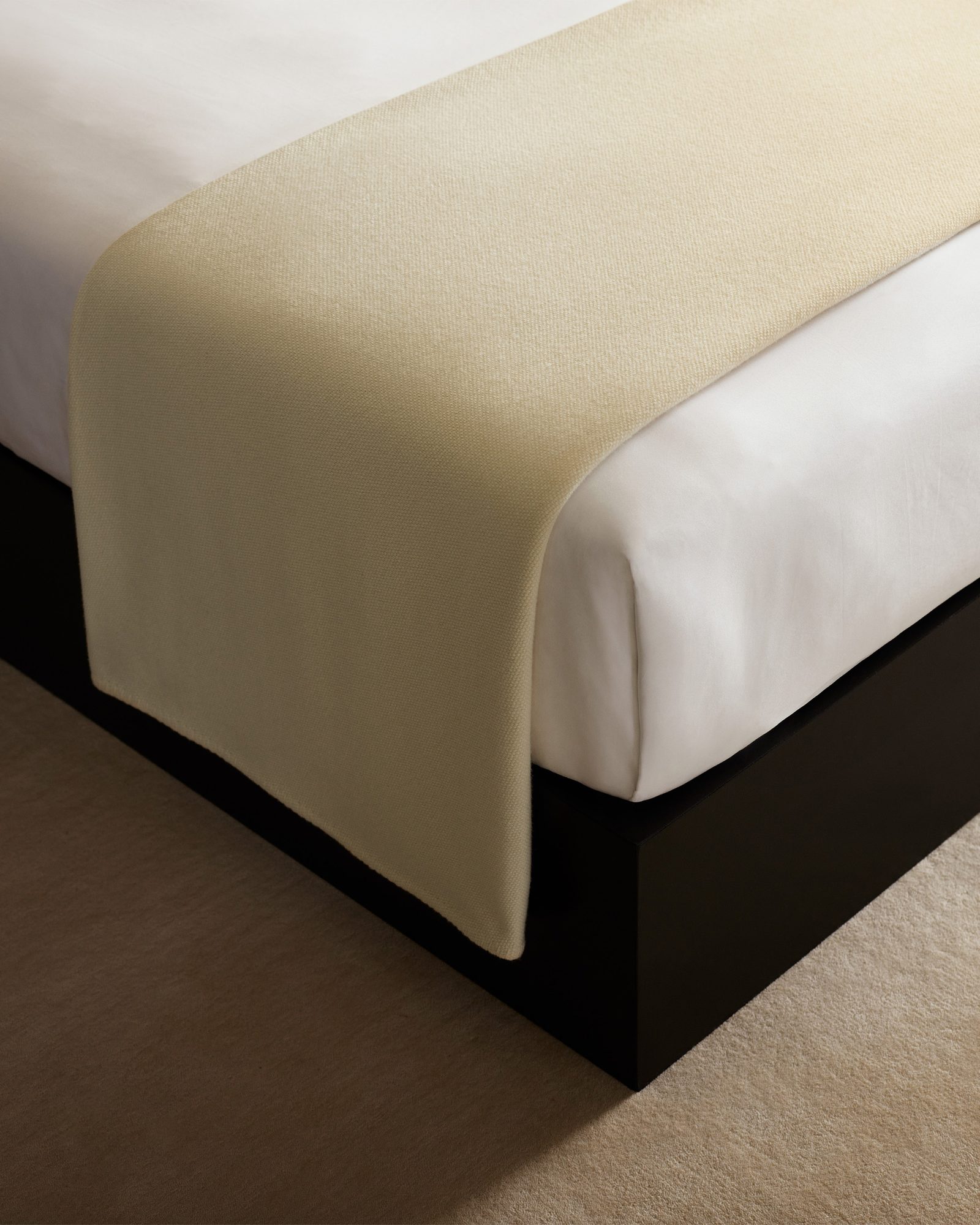 Nordic Knots Heritage Cream 00268 2/2
