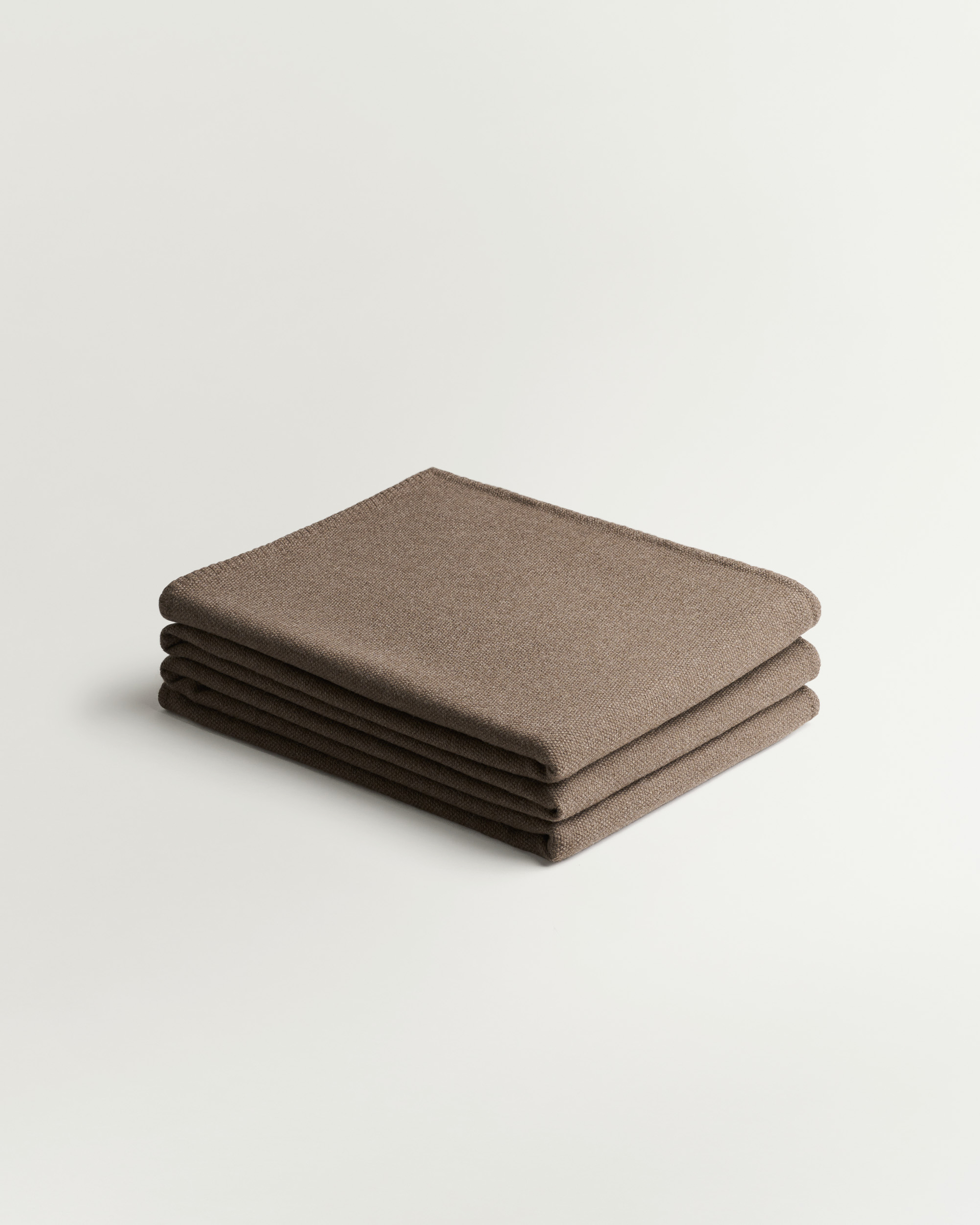 Nordic Knots Heritage Taupe 00270 1/2