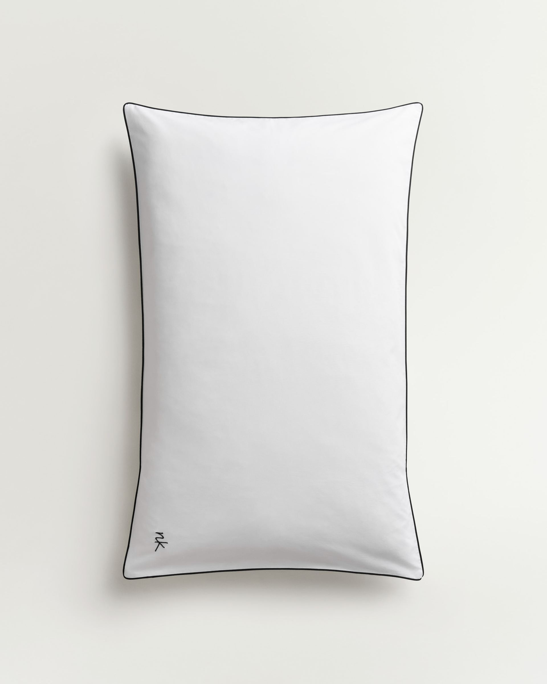 Nordic Knots Percale Pillow Case (Set of 2) Crisp White/Black 00348 1/2