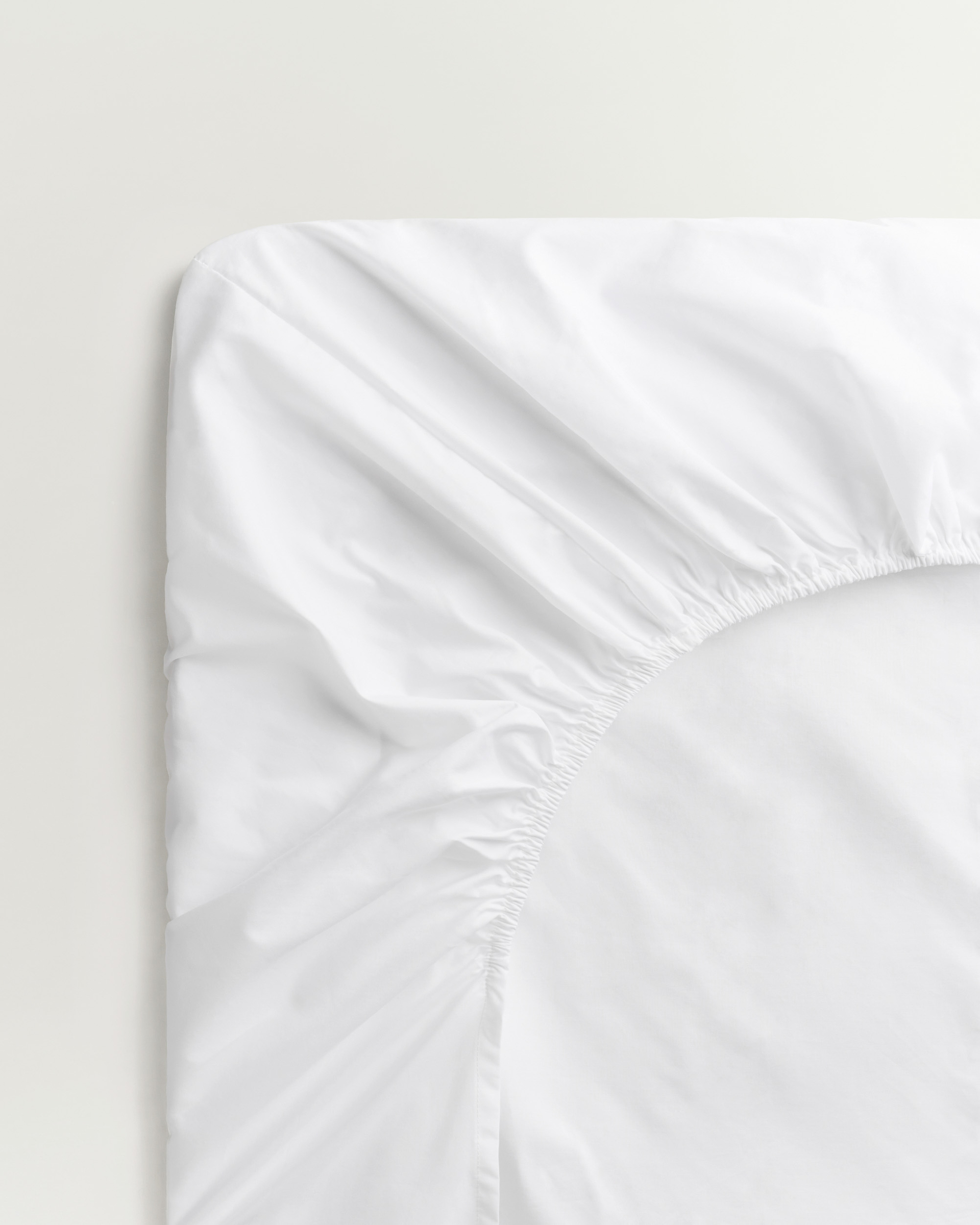 Nordic Knots Sateen Fitted Sheet Crisp White 00374 1/2