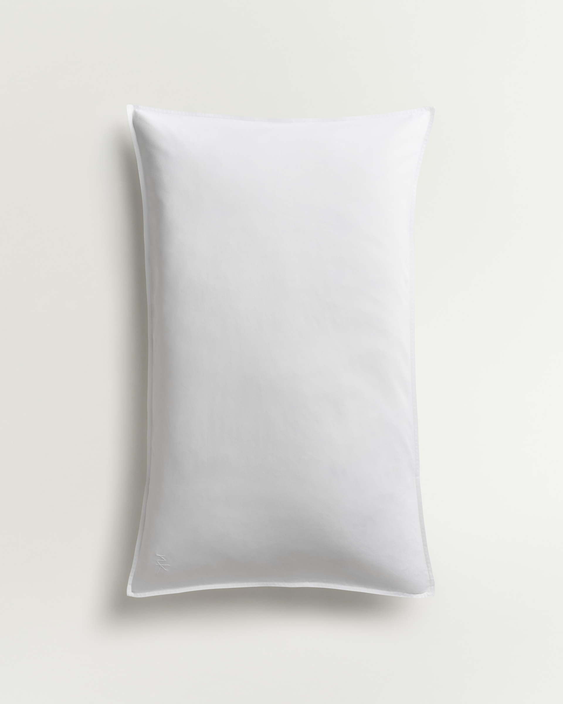 Nordic Knots Sateen Pillow Case (Set of 2) Crisp White 00380 1/2