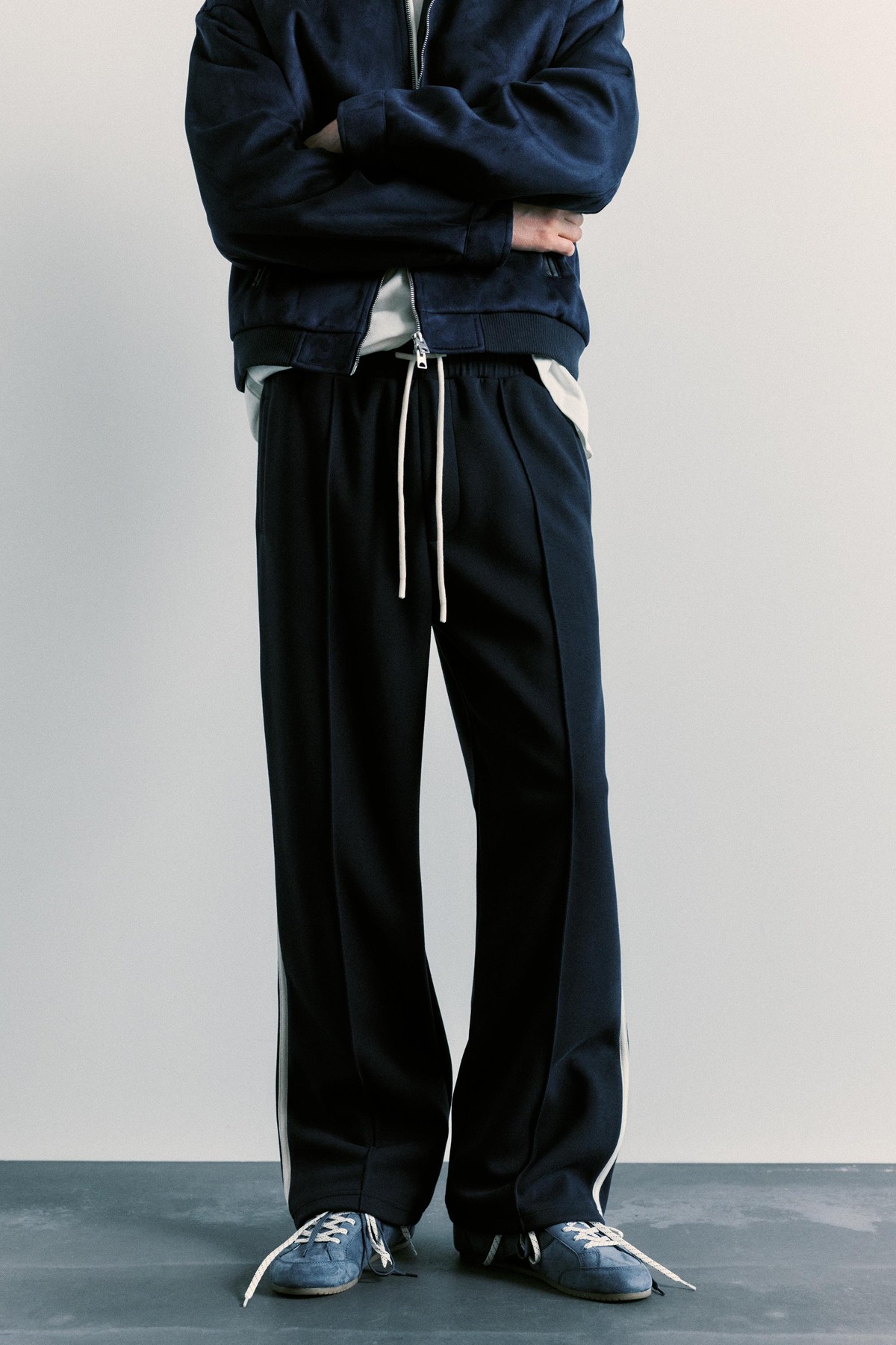 풀앤베어 사이드 스트라이프 조거 팬츠 7670/520 NAVY