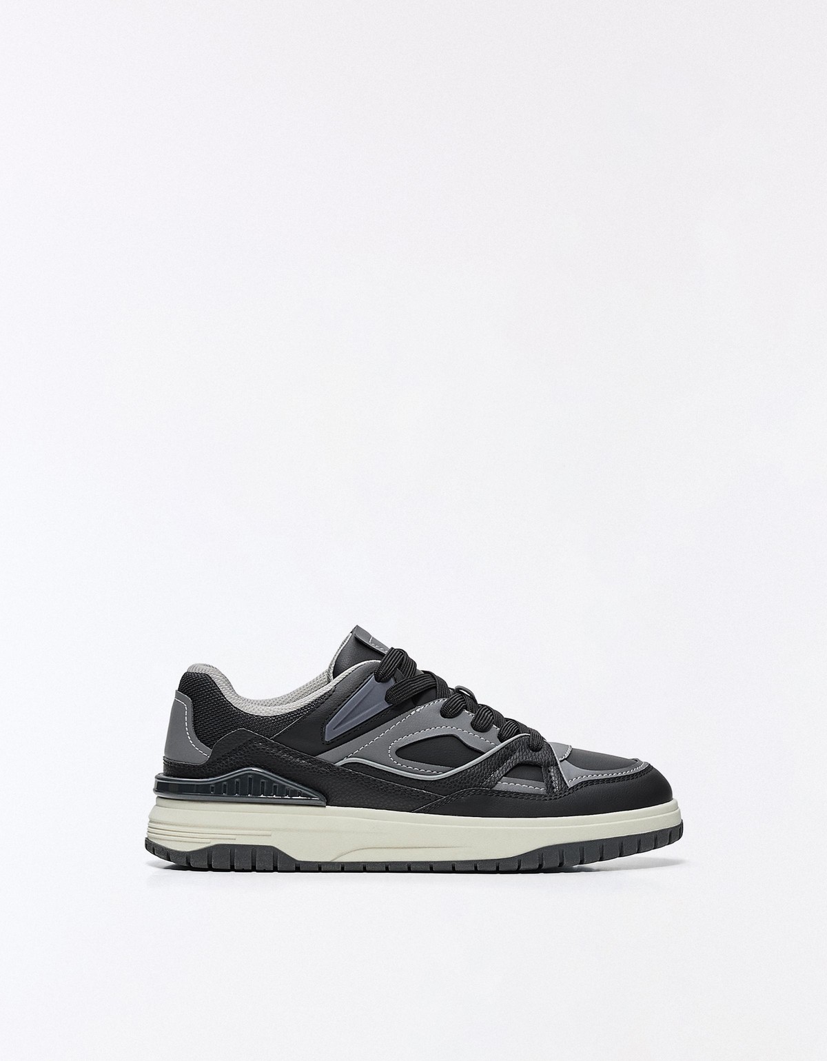 버쉬카 청키 패널 레이스업 스니커즈 2416/864 BLACK