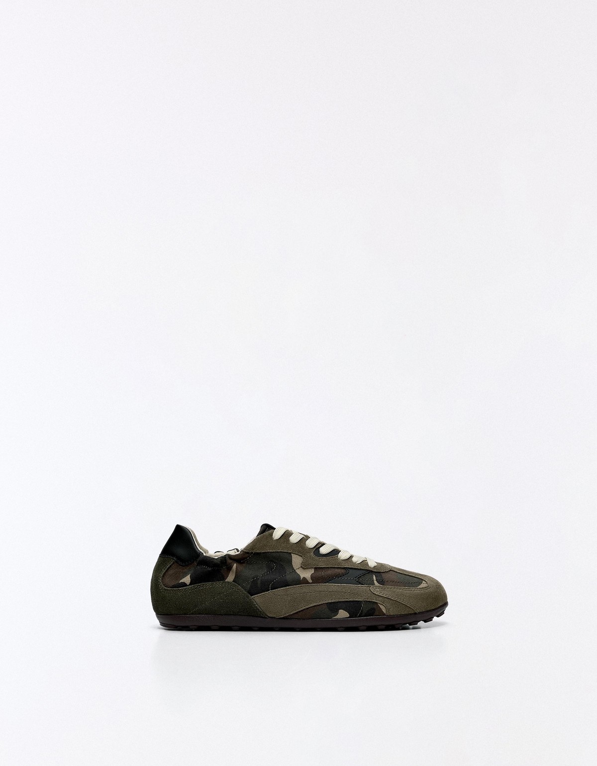 버쉬카 슬림 레트로 카모 스니커즈 2330/864 KHAKI