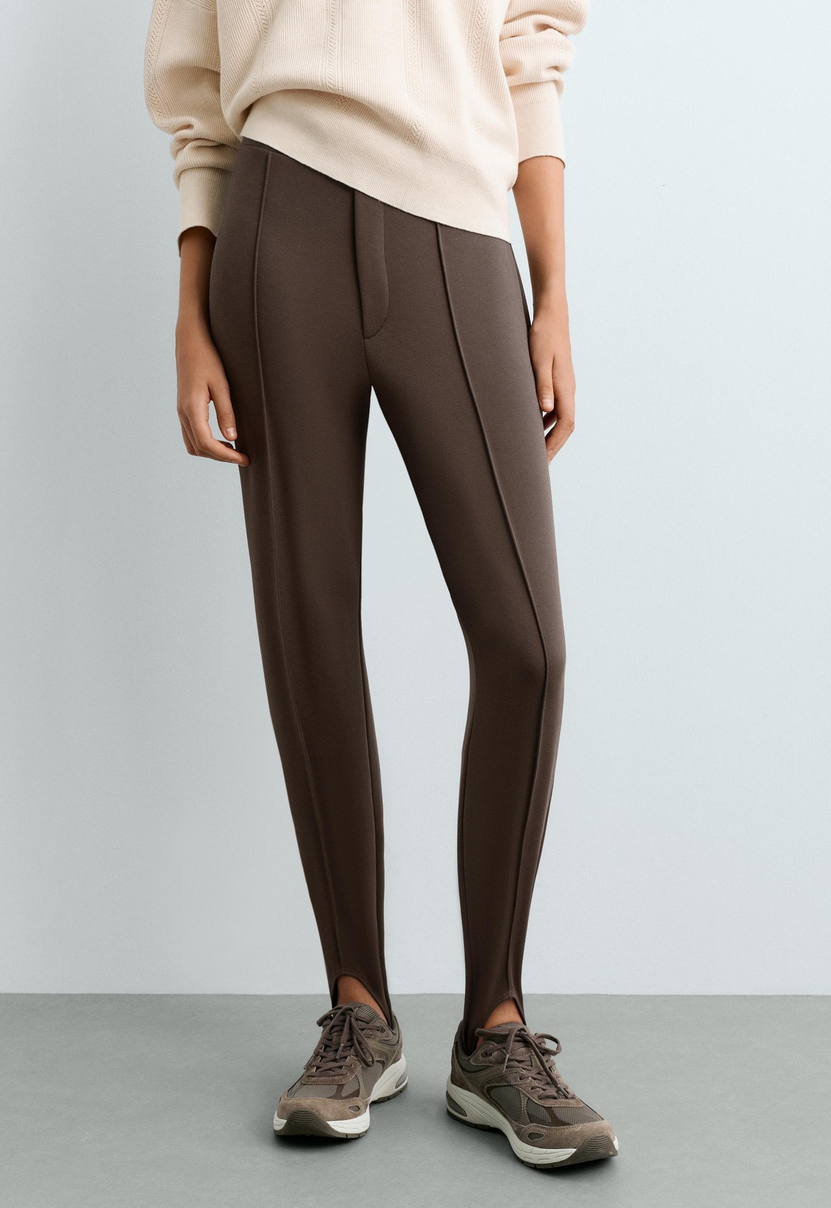 오이쇼 슬림핏 스터럽 코튼 팬츠 5696/935/753 BROWN