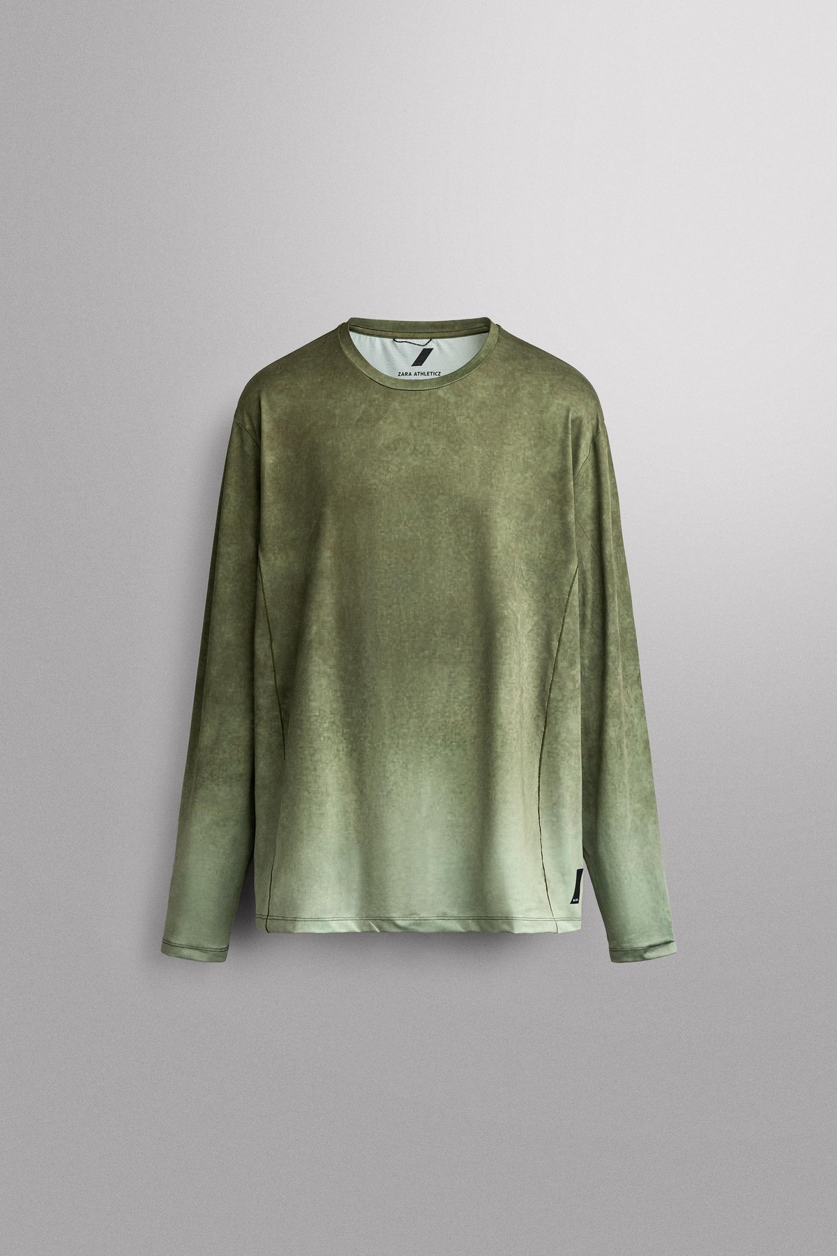 자라 그라데이션 테크니컬 러닝 티셔츠 4387/398/519 WASHED GREEN